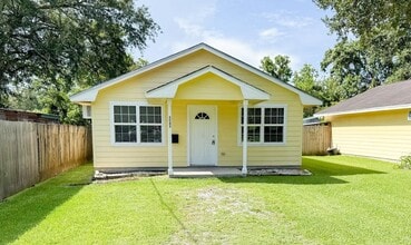 Building Photo - 3545 Nightingale St