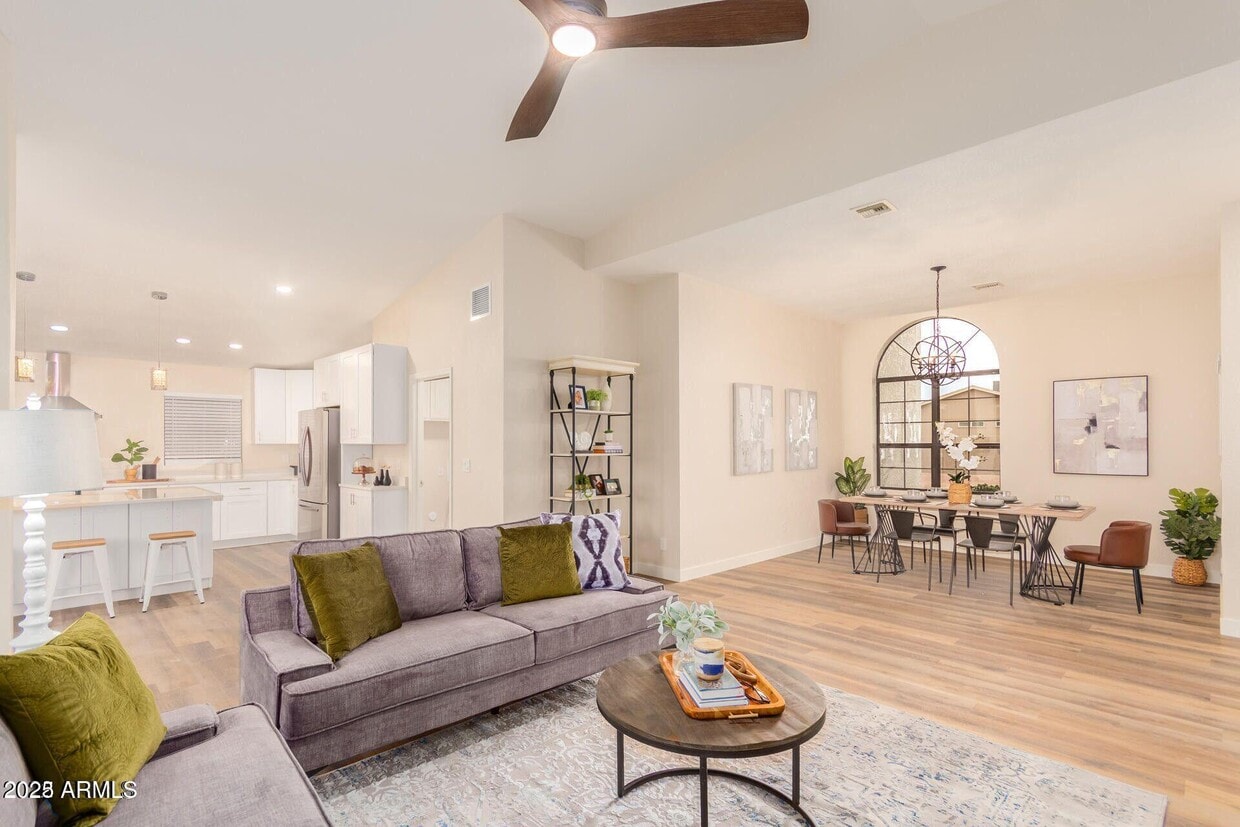 Foto principal - 4537 E Walatowa St