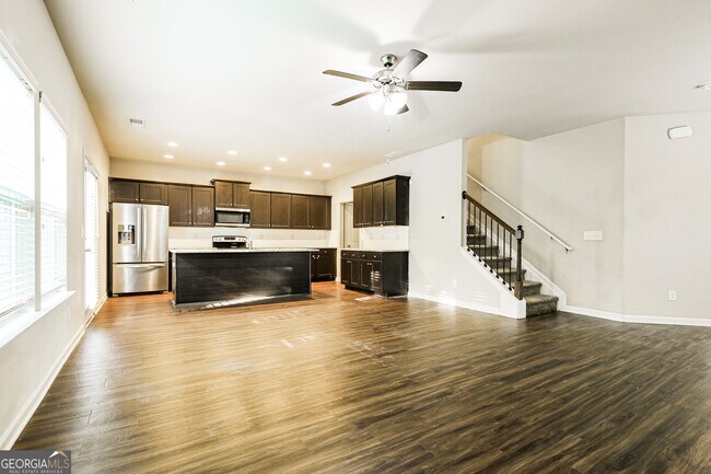 Foto del edificio - 181 Parkview Pl Dr