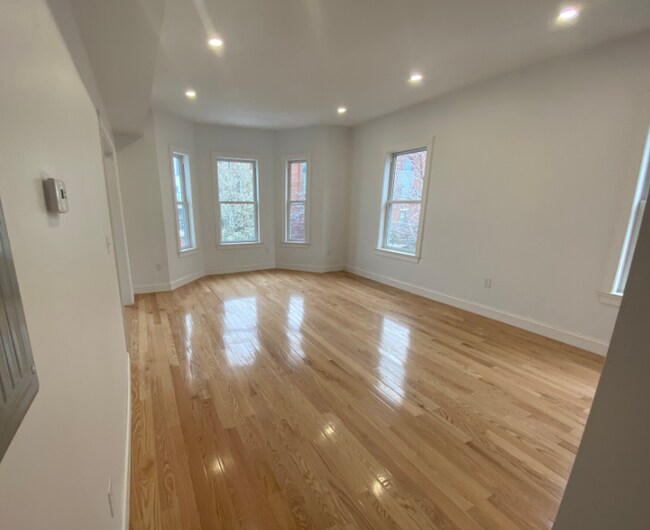 Building Photo - 141 Prospect St