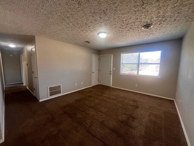 Foto del edificio - 15525 Tampa Rd