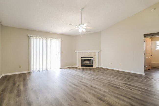 Building Photo - 3183 Olde Sutton Parke Dr