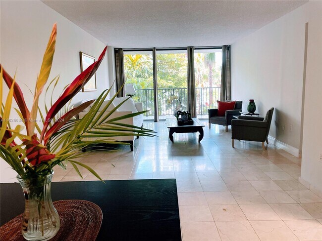 Foto del edificio - 1450 Brickell Bay Dr