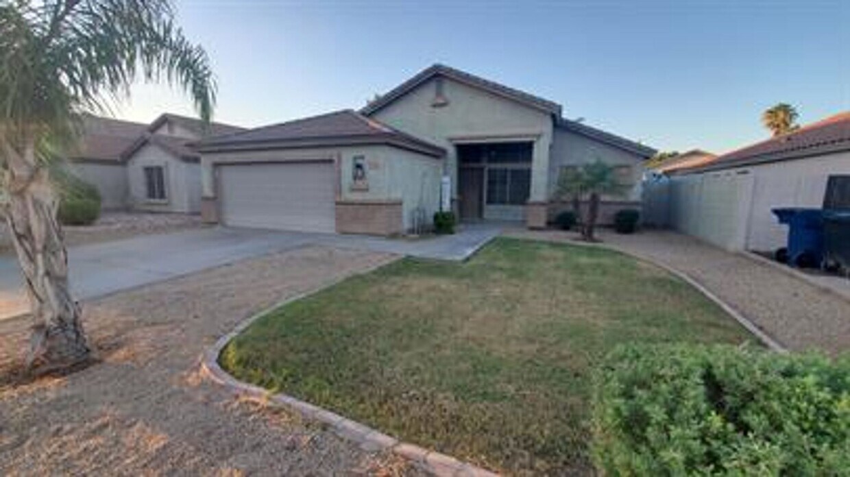 Foto principal - Beautiful Single-Level Family Home with Ga...