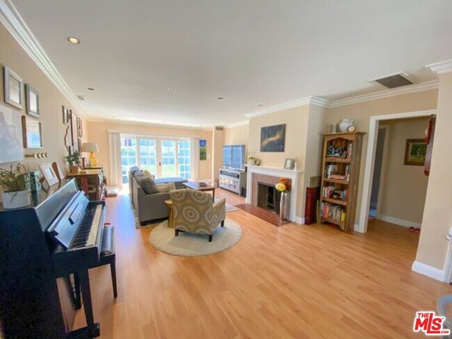 Foto del edificio - 5185 Karen Cir
