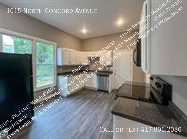 Building Photo - 2 Bedroom / 1 Bath Midtown