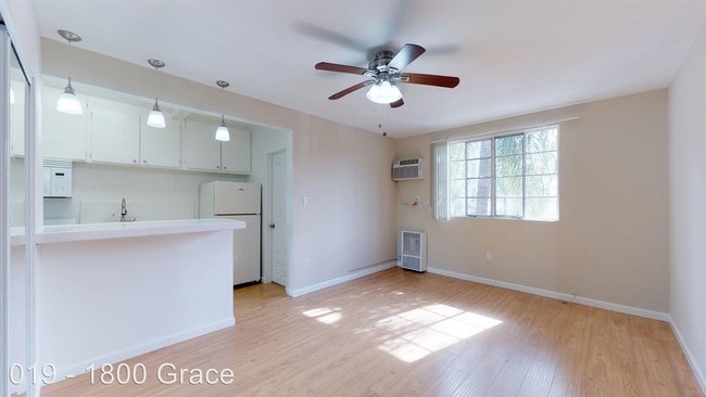 Interior Photo - 1800 Grace Ave