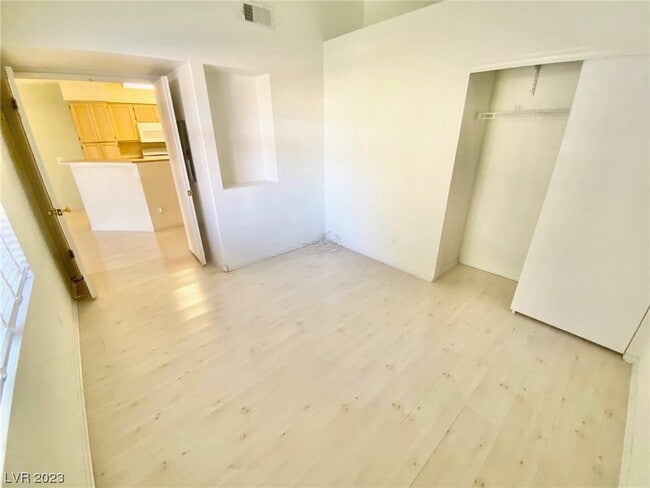 Building Photo - 5415 W Harmon Ave