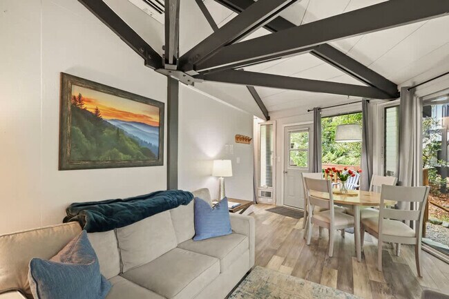 Foto del edificio - 520 Briarcliff Rd