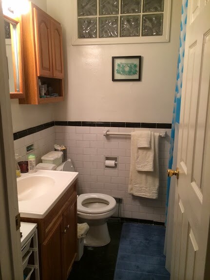 Bathroom - 907 Quincy St NW
