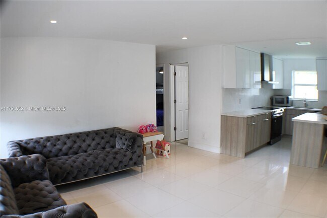 Foto del edificio - 2050 N 57th Ter