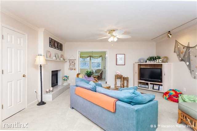 Building Photo - 7145 A1a S