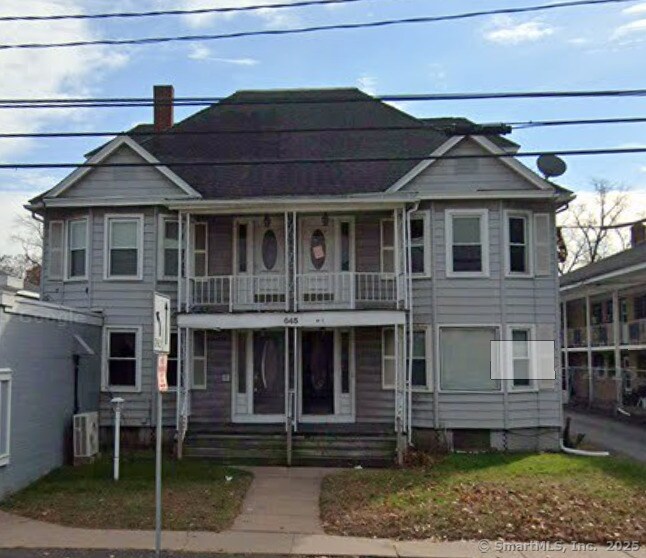 Foto principal - 645 Burnside Ave