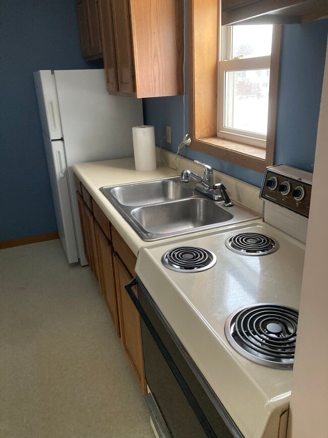 kitchen - 310 N University Ave