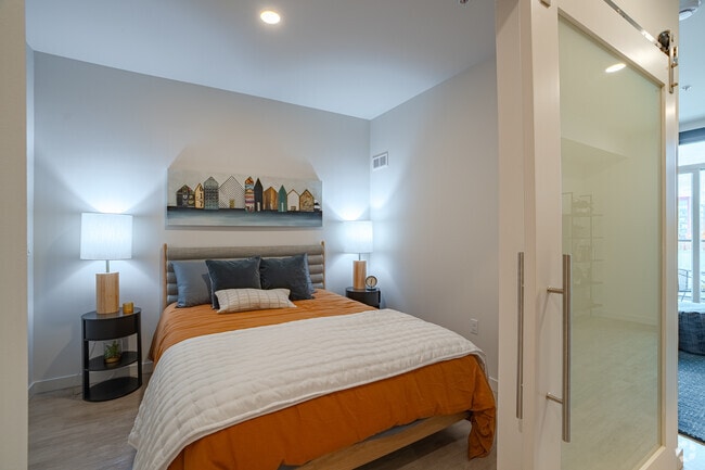 1BR-1BA-548SF-S02A-Bedroom - Eastline Central