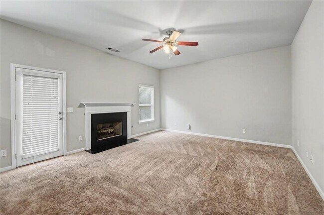 Foto del edificio - 1230 Grey Rock Way