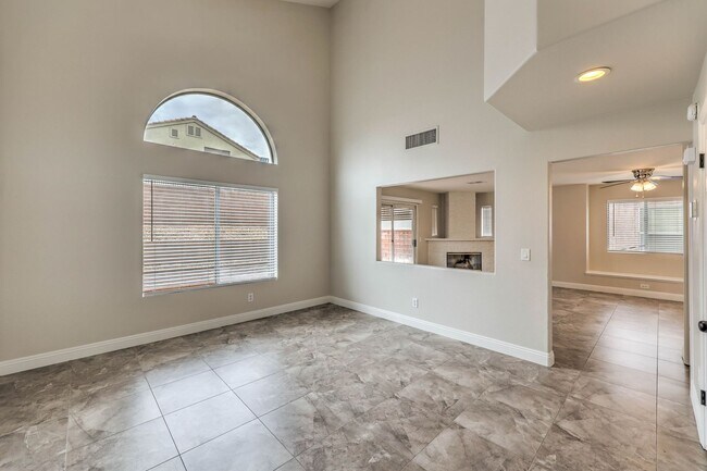 Foto del edificio - Newly Updated 4Bed/2Bath/2Car- residence located in NW Las Vegas community with NO HOA!