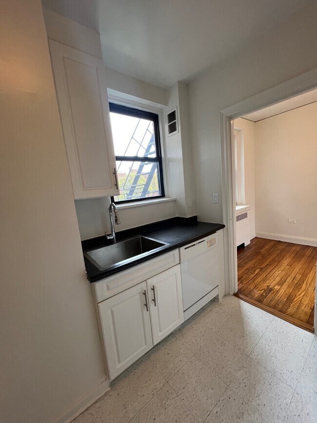 Foto del edificio - 625 Gramatan Ave