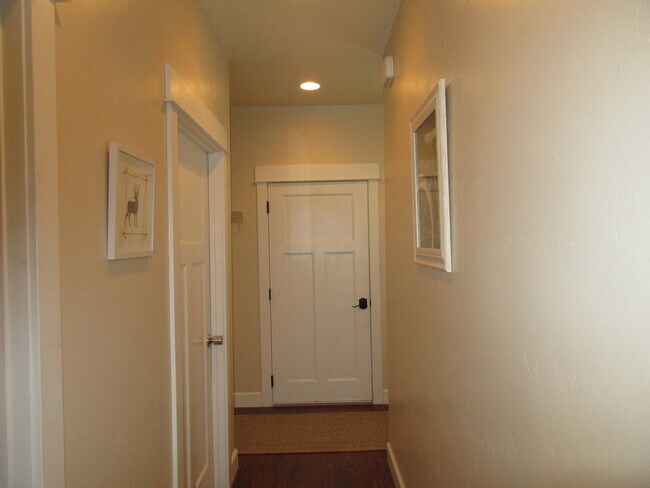 Foto del edificio - 2 Bed 2 Bath Great Northern Condo