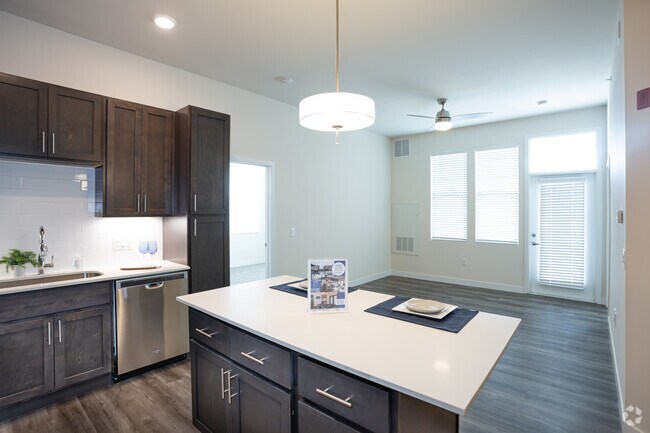 2BR, 2BA - 1016 SF - Altair at the Preserve