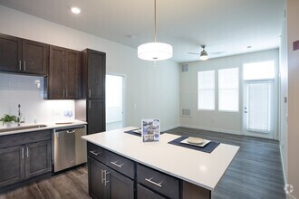2BR, 2BA - 1016 SF - Altair at the Preserve