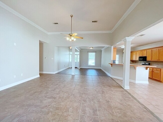Building Photo - 4 BEDROOM HOUSE OFF OLD PERKINS IN PRAIRIE...