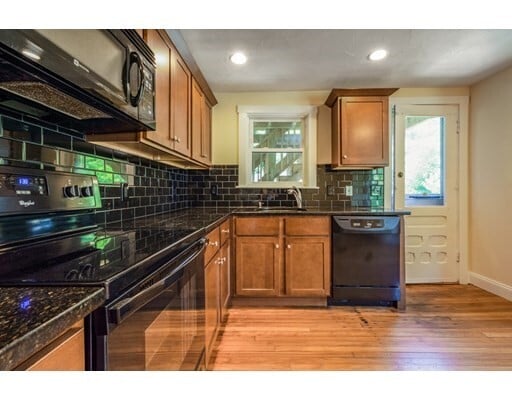 Building Photo - 110 Hudson St