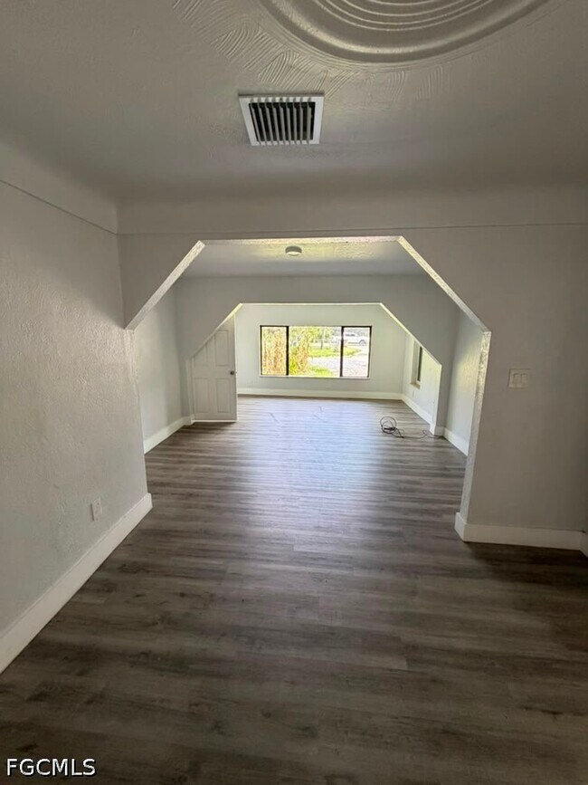 Building Photo - 10800 Orange River Blvd