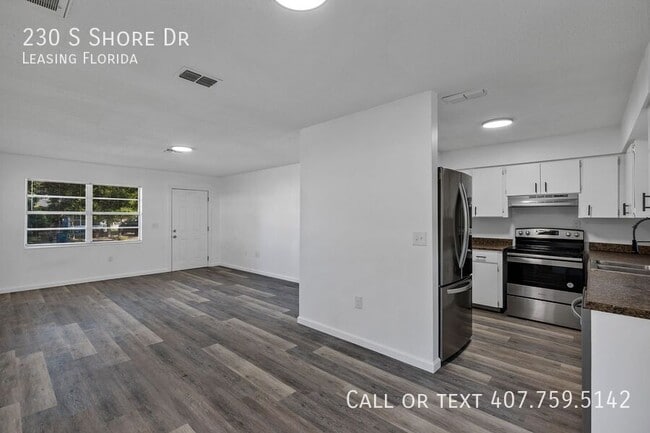 Foto del edificio - 230 S Shore Dr