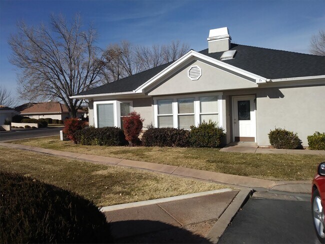 Foto del edificio - 1365 Fort Pierce Dr