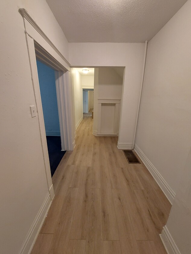 Foto principal - 4220 W Cote Brilliante Ave