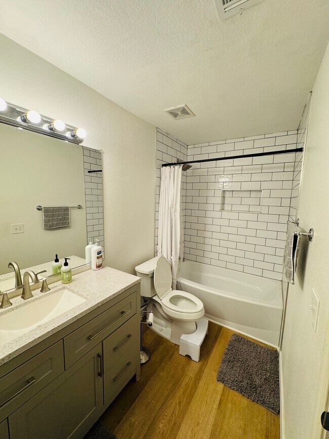 Foto del edificio - 7008 E Gold Dust Ave