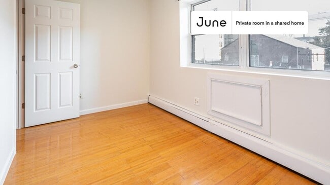 Building Photo - Room in Shared 4 bed/2 bath home