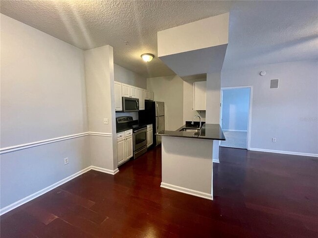 Building Photo - 14353 Fredricksburg Dr