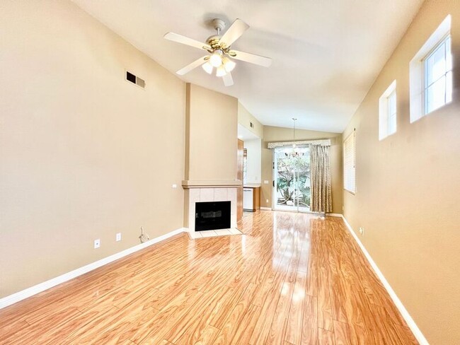 Building Photo - 8281 Gold Coast Dr
