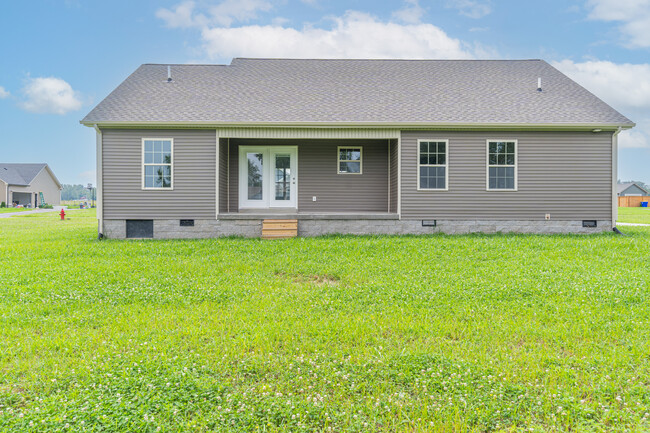 Building Photo - 213 Greenbriar Ln