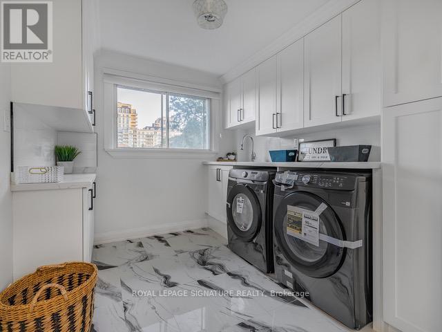 Building Photo - 16 Ennismore Pl