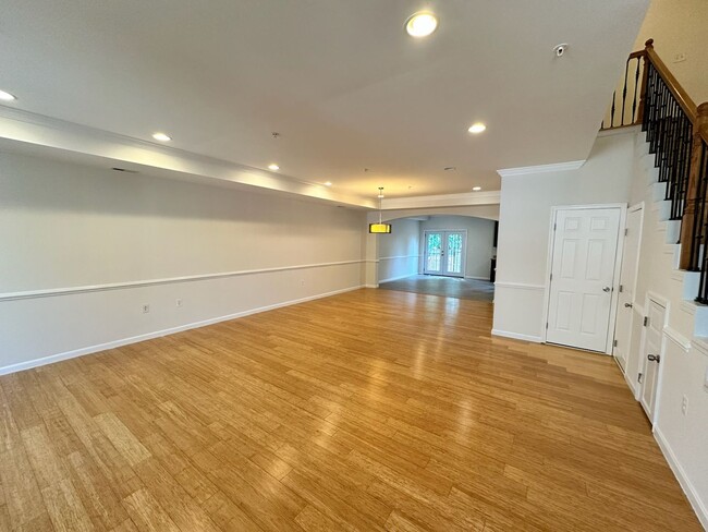 Building Photo - Beautiful 3BR in Historic Anacostia