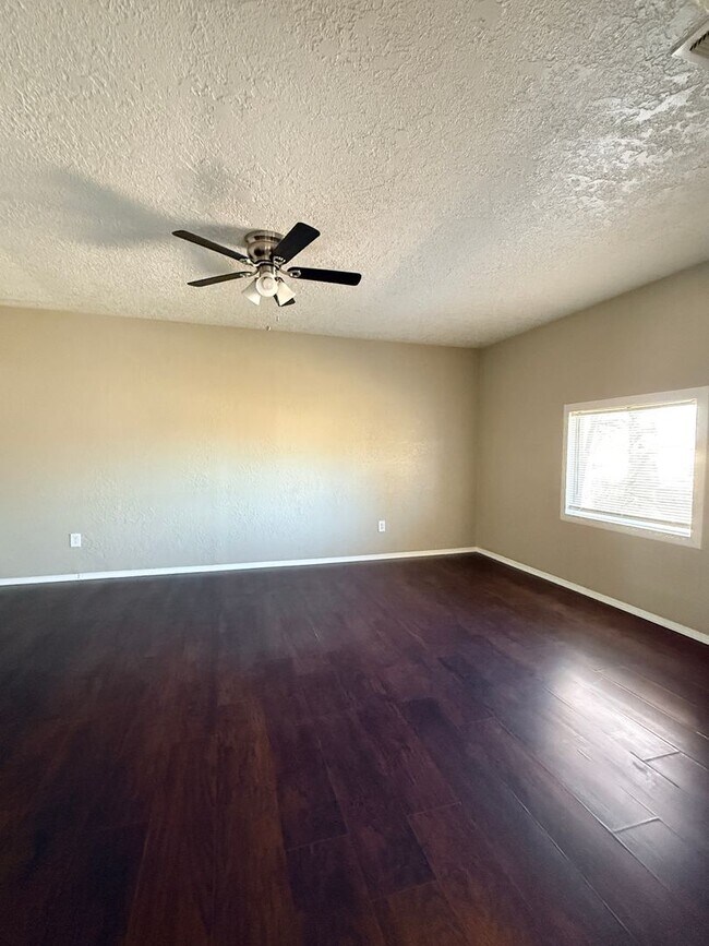 Foto del edificio - Spacious 3 Bed 1 Bath - Burkburnett