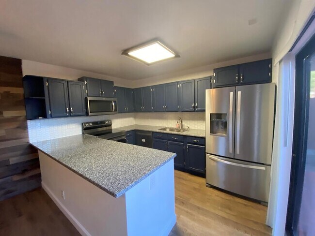 Foto del edificio - 3726 Silver Lace Lane Unit 0090