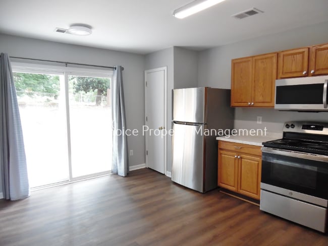 Building Photo - 432 Standing Rock Dr