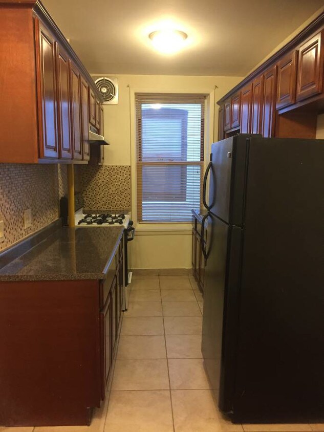 Primary Photo - 19 Battery Ave