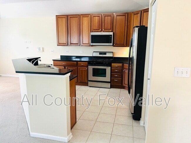 Building Photo - 1844 Crenshaw Cir