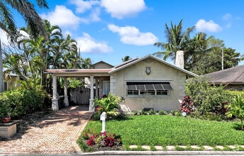 Building Photo - 1627 N Ocean Breeze