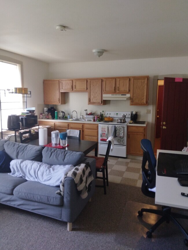 kitchen - 134 W Frederick St