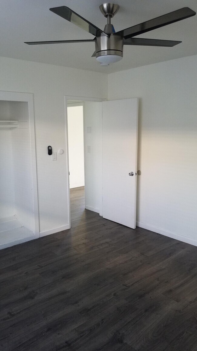 Bedroom - 3213 Bartdon Ave