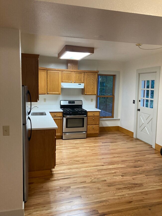 Foto del edificio - 2557 N Marion St