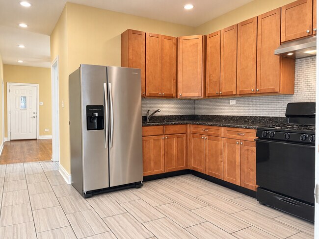 Foto del edificio - 3902 W Belden Ave