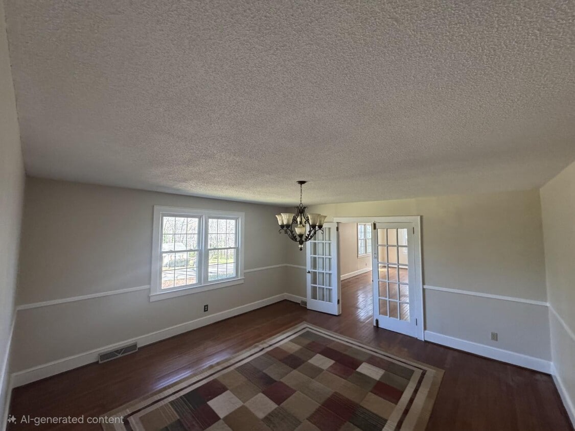 Photo - 108 Winding Creek Rd