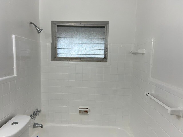 Foto del edificio - 2201 N 57th Ave